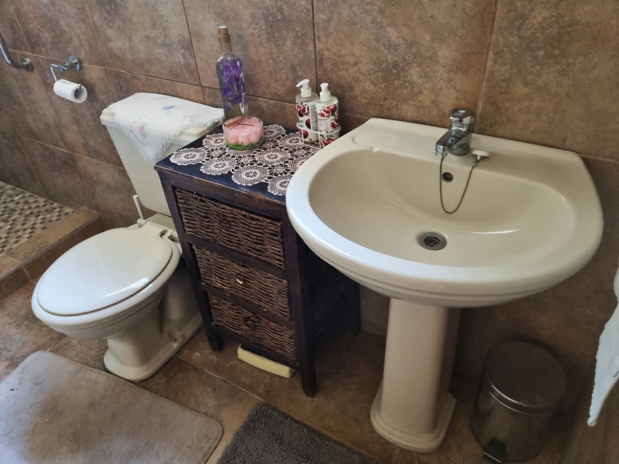 3 Bedroom Property for Sale in Safari Gardens North West
